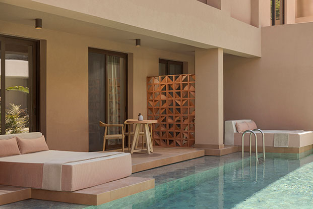 Executive Triple Swim Up